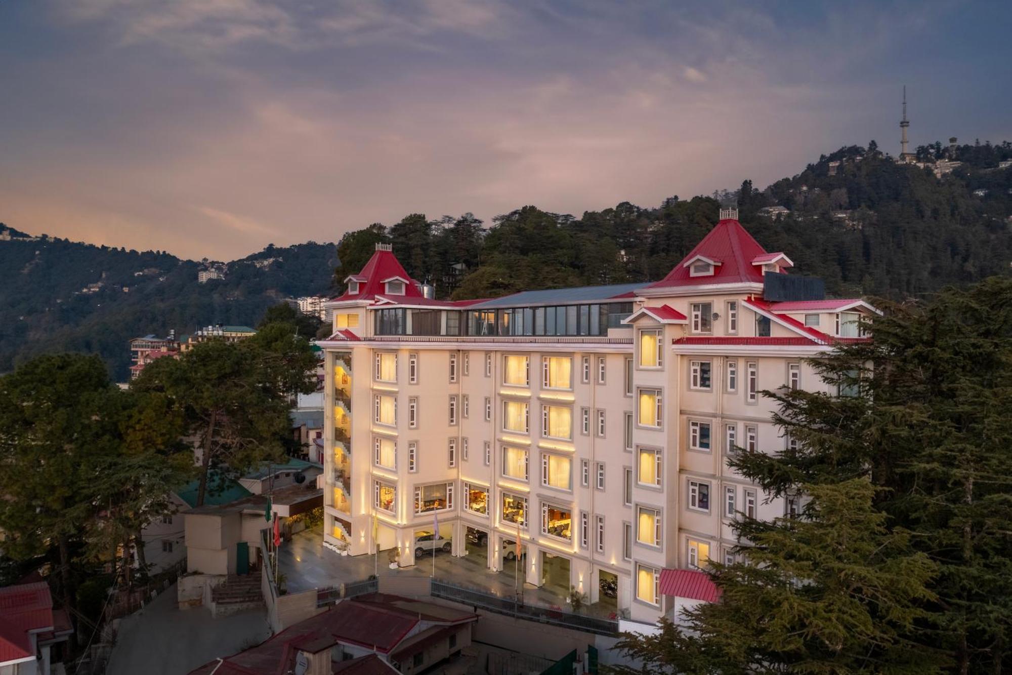 Welcomheritage Elysium Resort & Spa Шимла Екстериор снимка
