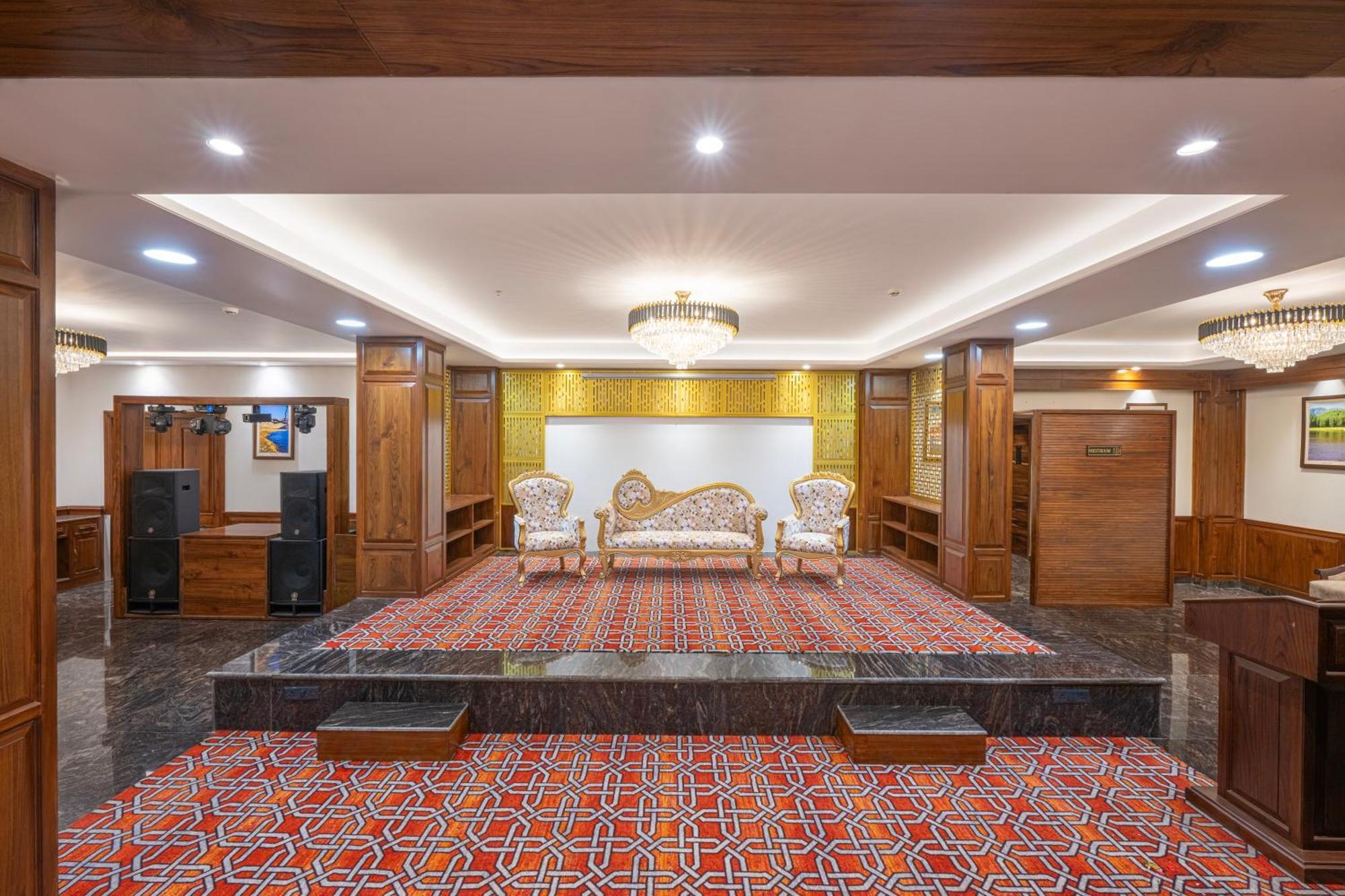 Welcomheritage Elysium Resort & Spa Шимла Екстериор снимка